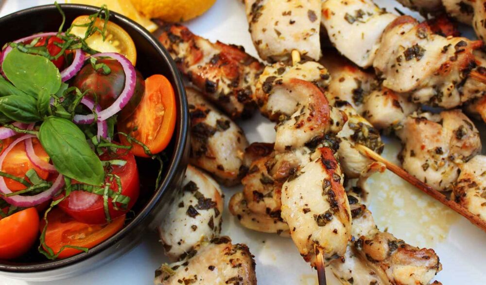 014-Chicken-lemon-and-oregano-kebabs-with-tomato-salad.RITCHIES.jpg